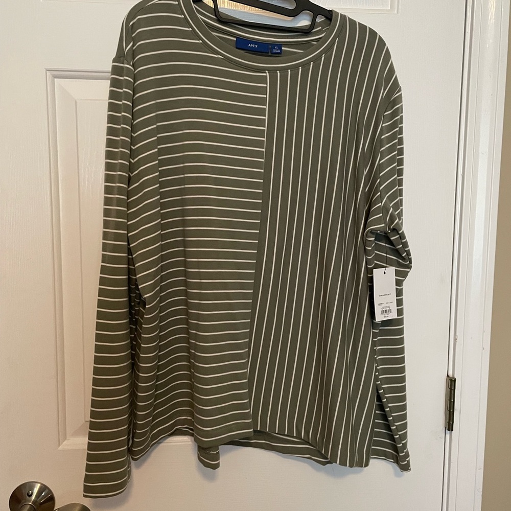 NWT XL Apt9 Green/White Striped Top